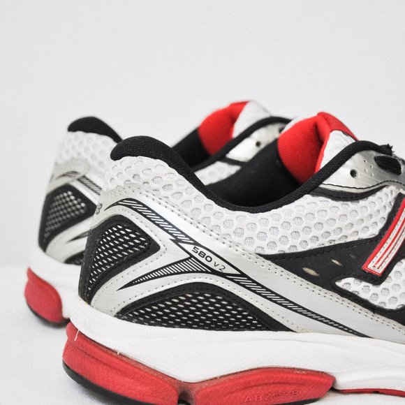 New Balance 580 v2 Silver Sneakers - Picture 5 of 12